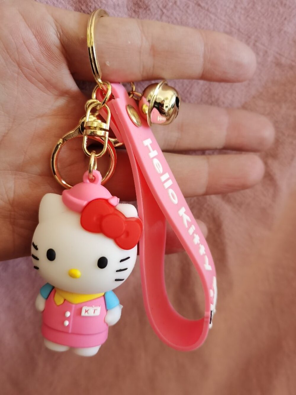 Hello Kitty Baker keychain